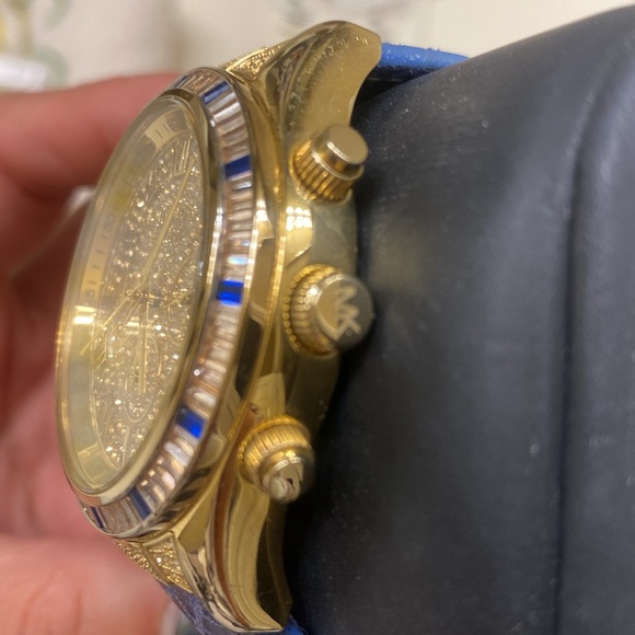 Michael Kors Women’s Watch - Picture 6 of 9